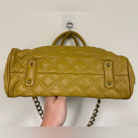 Golden Yellow Quilted Shoulder Bag with Metal Chain Accent Y2K Preppy Colorful - Picture 4 of 13